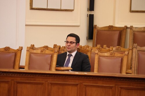 размазан фон whatsapp-image-2022-12-21-at-12.47.04.jpg