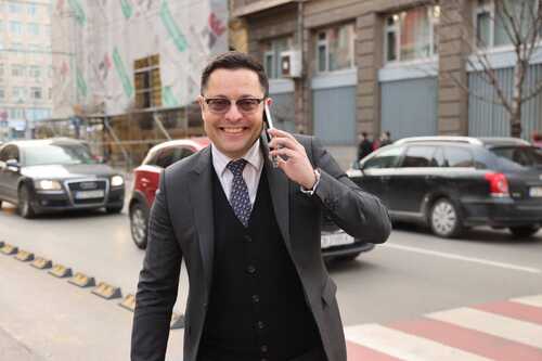 размазан фон aleksandar-pulev-1.jpg