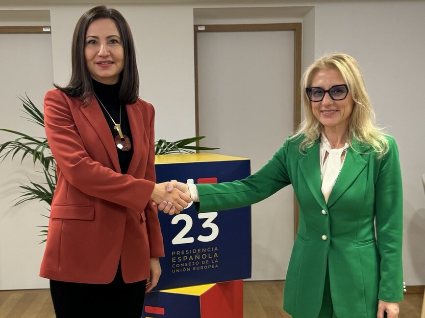 размазан фон viber_image_2023-12-08_12-41-03-018.jpg