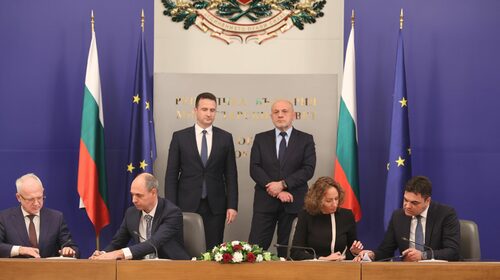 размазан фон photo-1-scaled.jpg