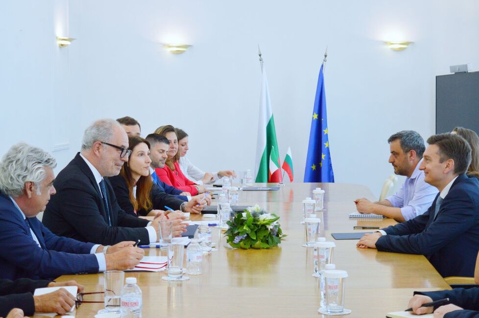 размазан фон viber_image_2026-06-18_11-38-40-356.jpg