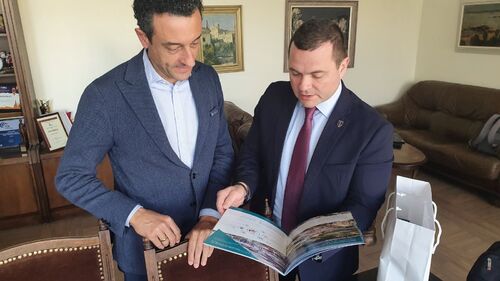 размазан фон news-4248-6583.jpg