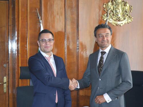 размазан фон dsc_1757-min.jpg
